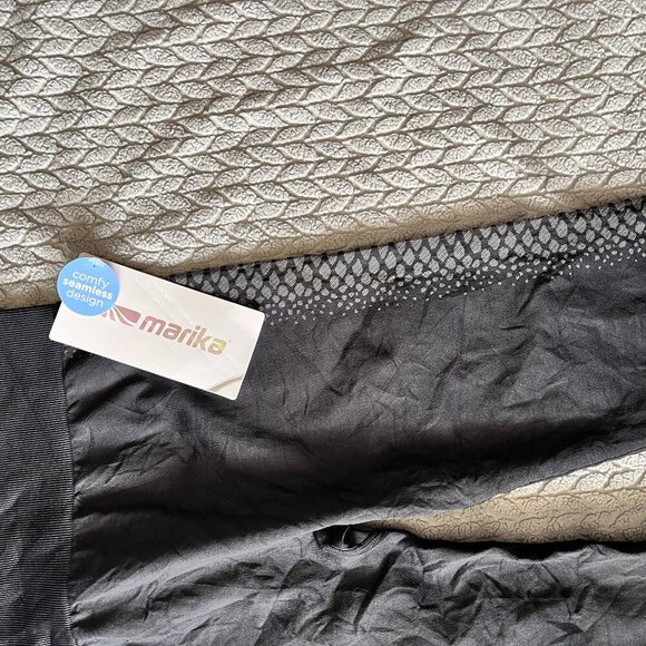 Marika Workout Leggings Size Medium Snake Print Sides - Picture 2 of 3